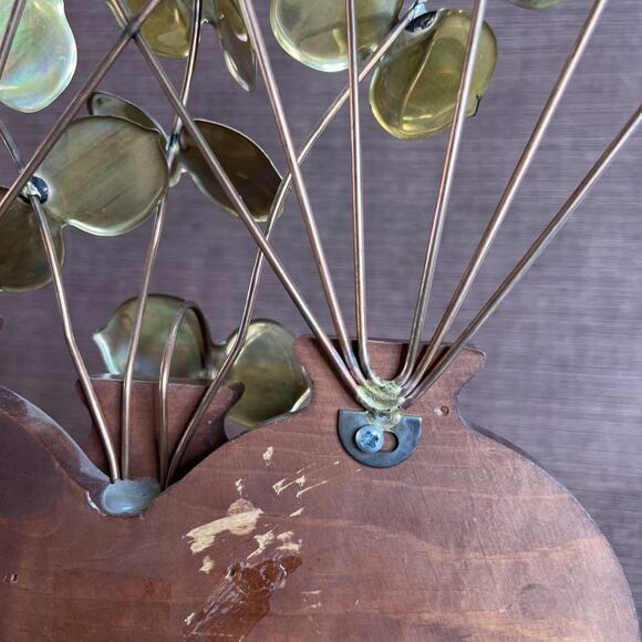 Vintage Metal Leaf Wood Vase Wall Hanging – Gold Eucalyptus Trio – Mid Century - Picture 11 of 14